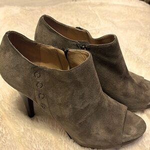 Via Spiga taupe perp toe heels.